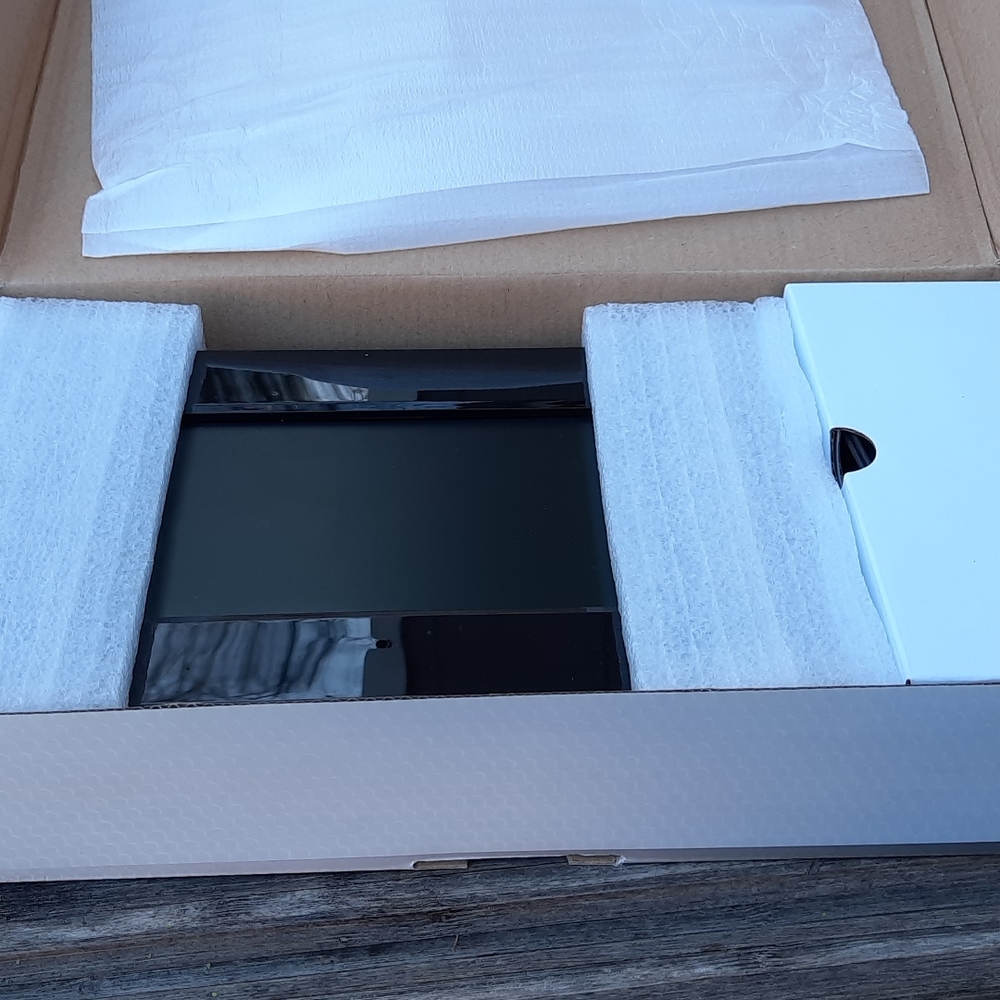 Digital frame - Picture 2 of 2
